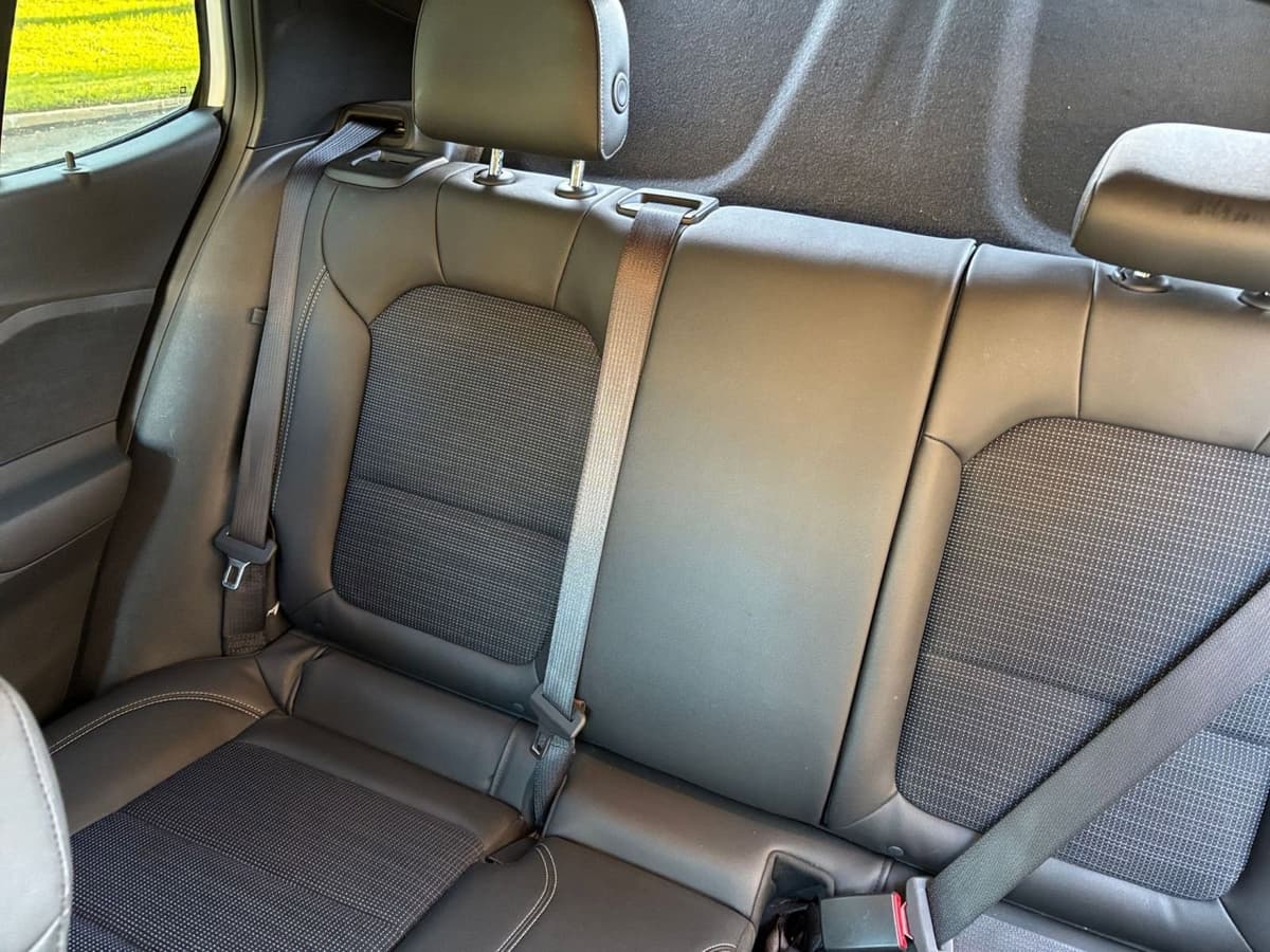 2025 Buick Envista - Image 34