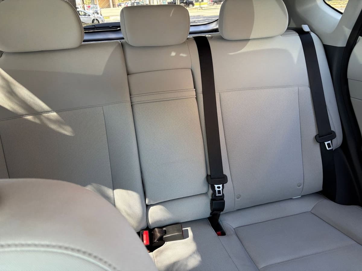 2025 Hyundai Kona - Image 32