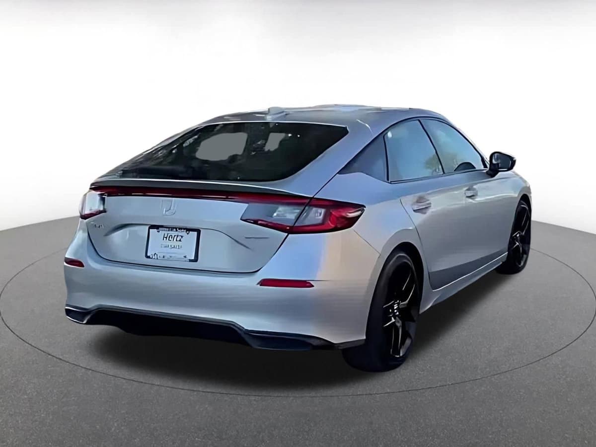 2025 Honda Civic - Image 13