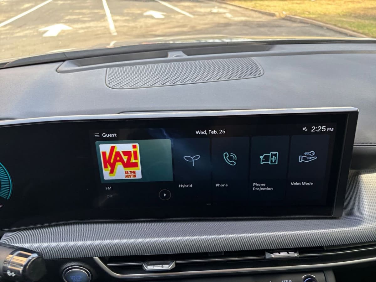 2025 Hyundai Sonata Hybrid - Image 17