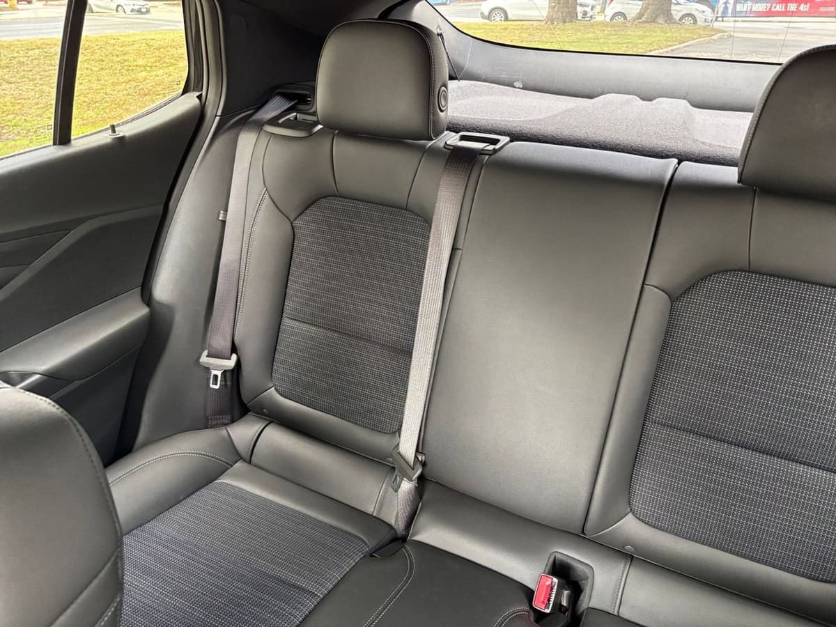 2025 Buick Envista - Image 34