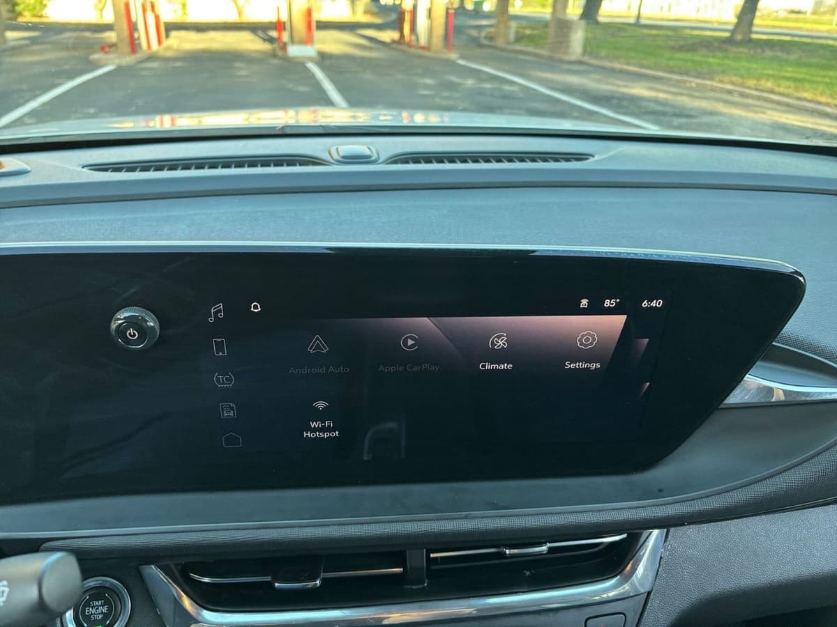 2025 Buick Envista - Image 17