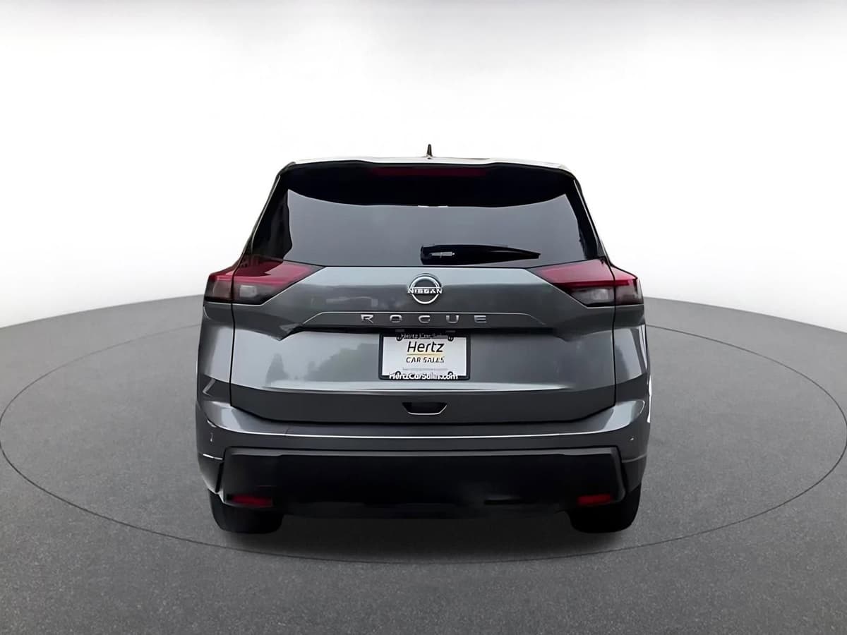 2025 Nissan Rogue - Image 12