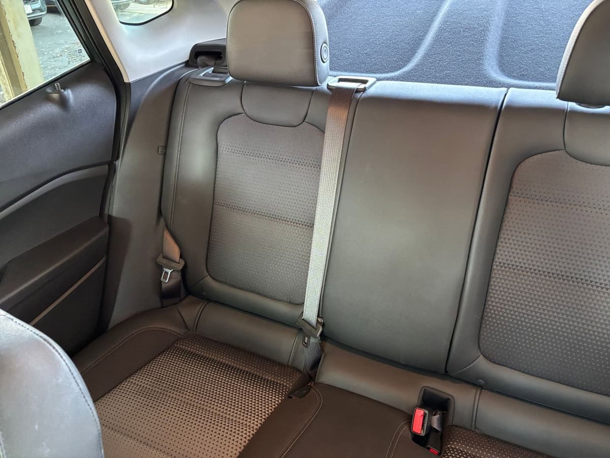 2025 Chevrolet Trax - Image 33