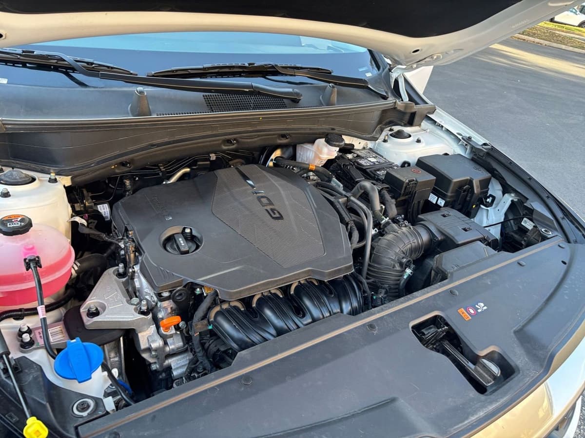 2025 Kia Sportage - Image 27