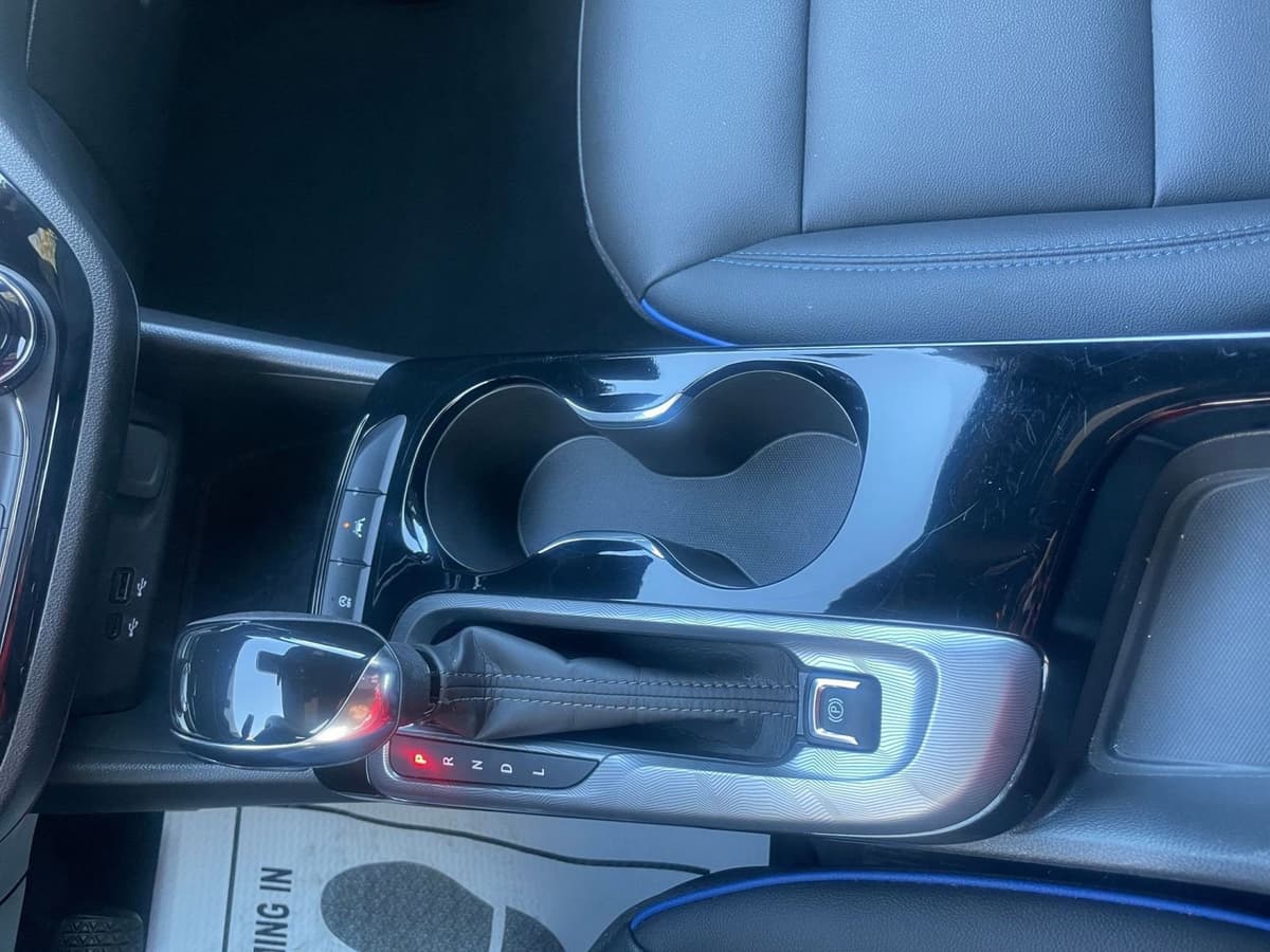 2025 Buick Envista - Image 35