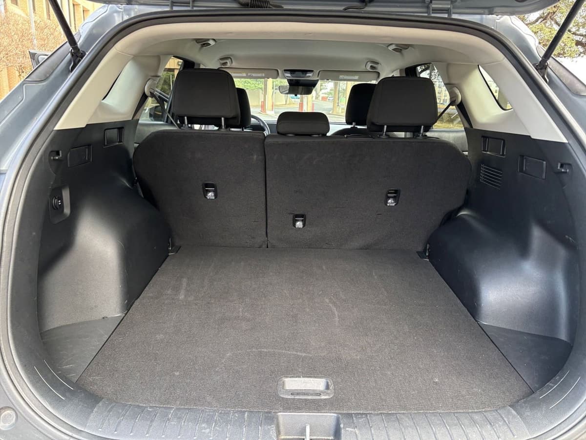 2025 Kia Sportage - Image 26