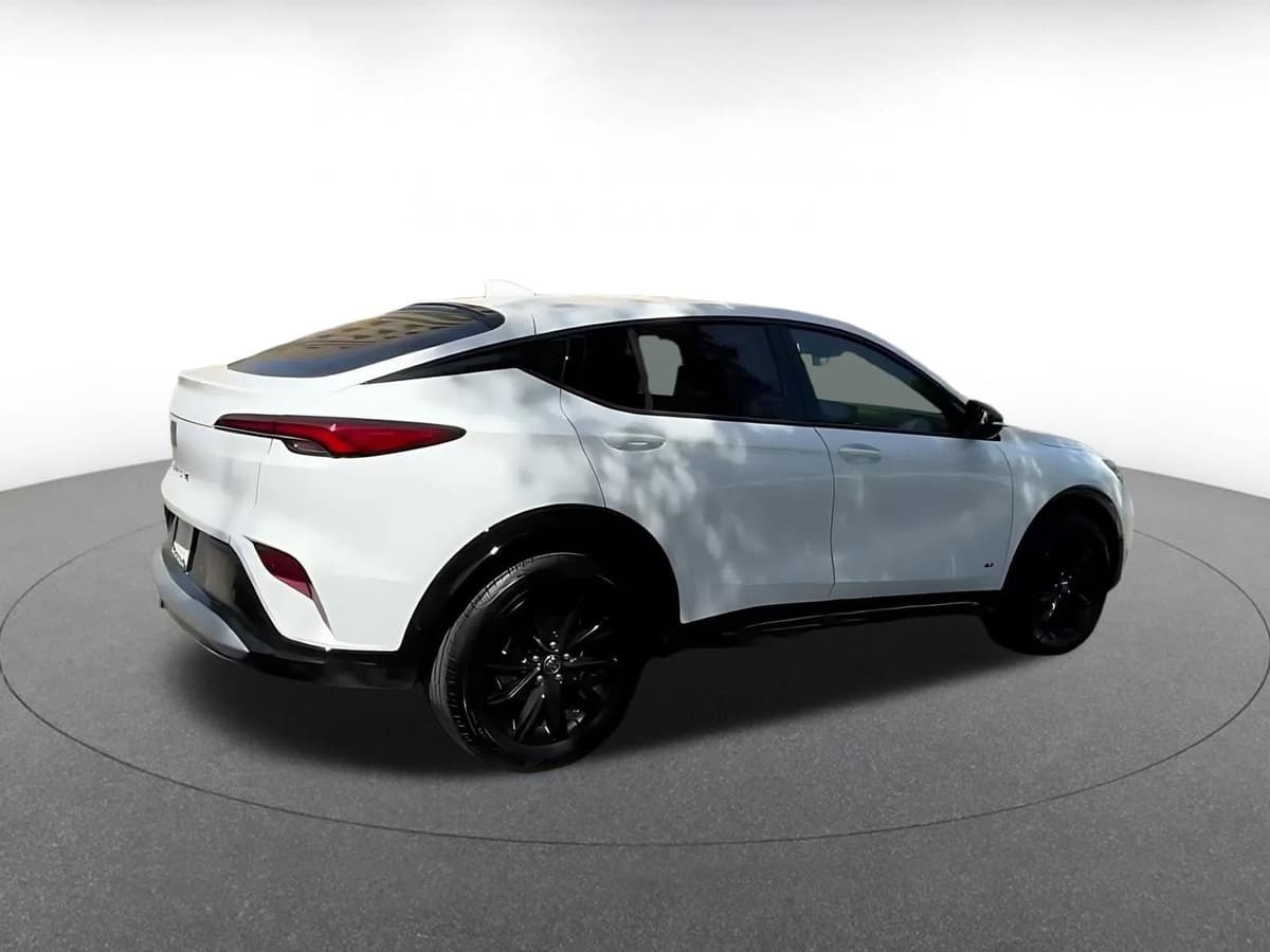 2025 Buick Envista - Image 15