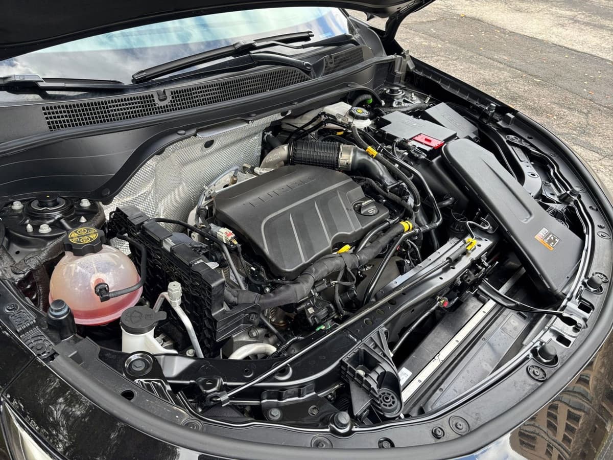 2025 Buick Envista - Image 27