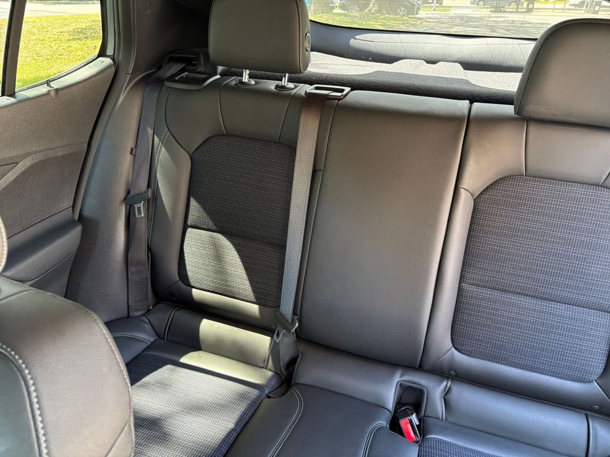 2025 Buick Envista - Image 36