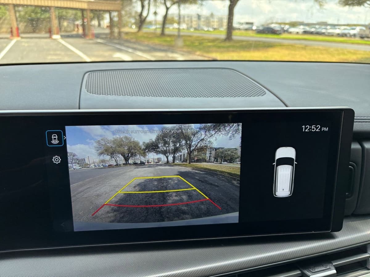 2025 Hyundai Santa Fe - Image 20