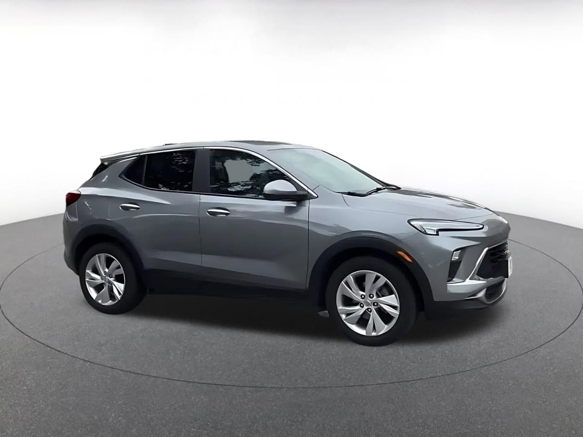 2025 Buick Encore GX - Image 2