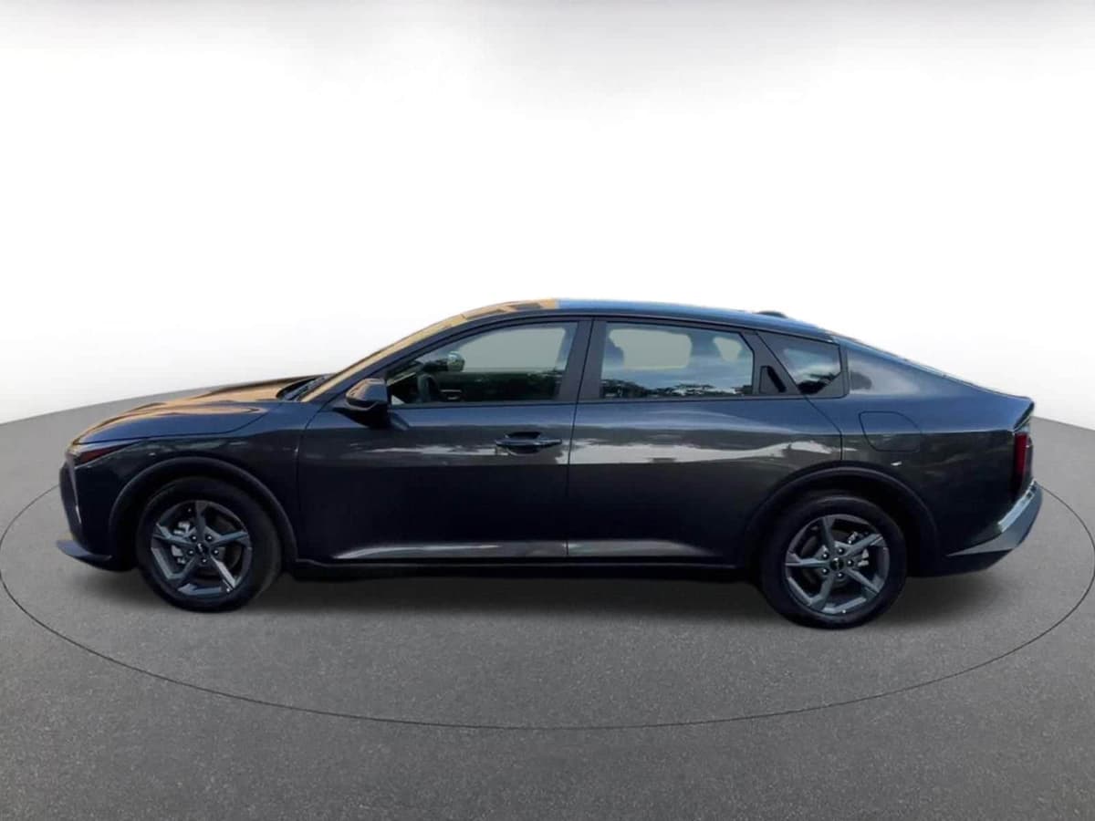 2025 Kia K4 - Image 8