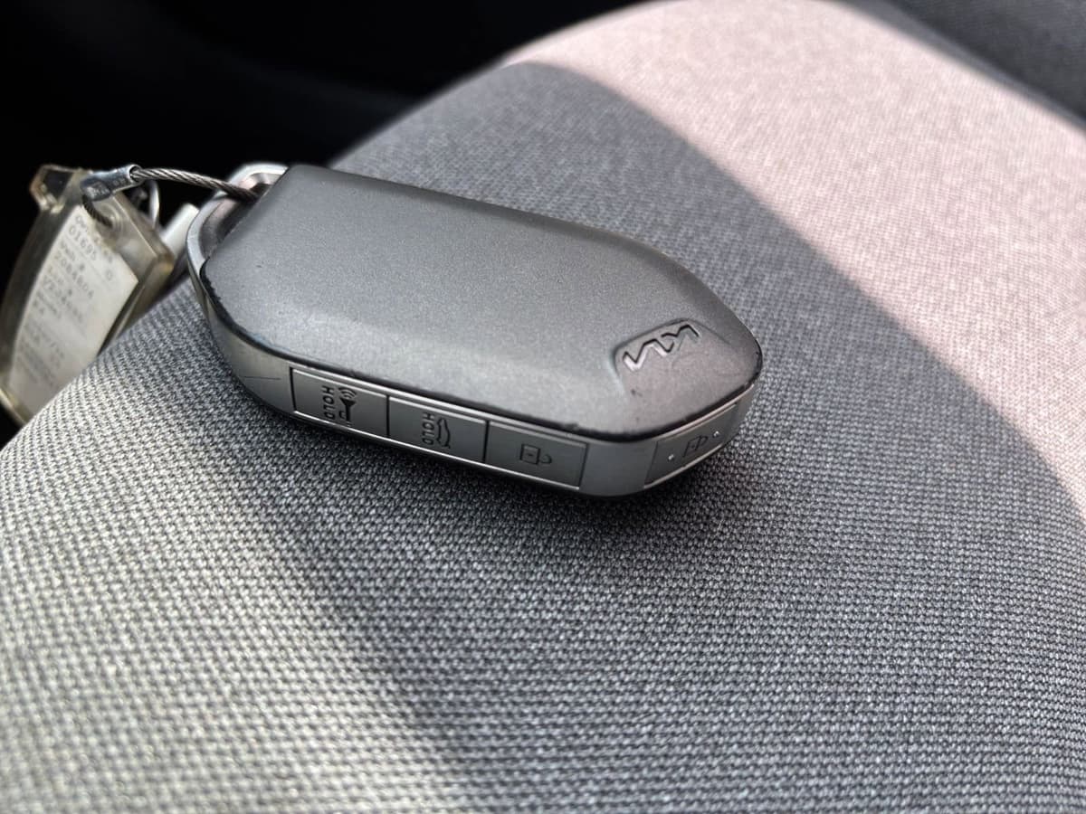 2025 Kia K4 - Image 18