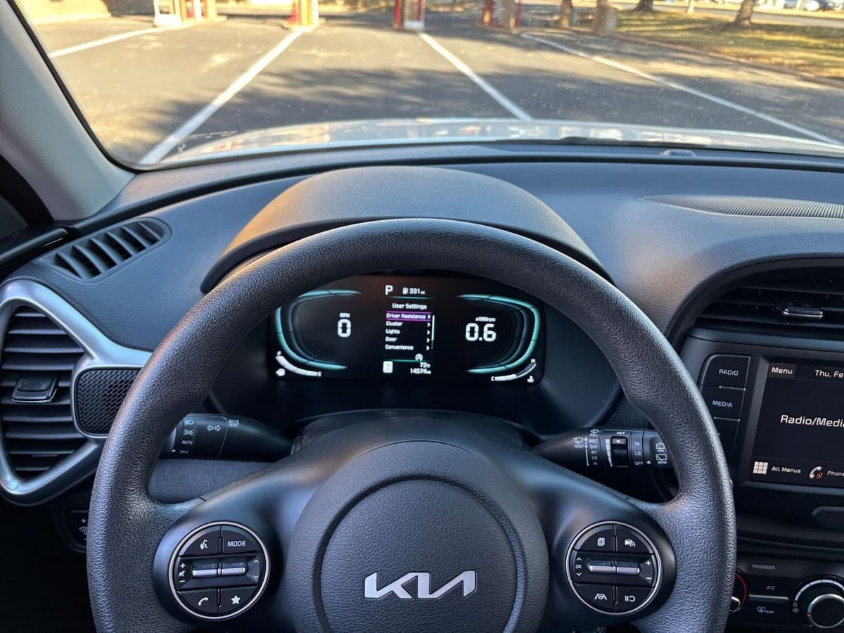 2025 Kia Soul - Image 29