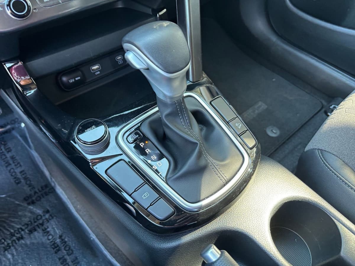 2025 Kia Seltos - Image 36