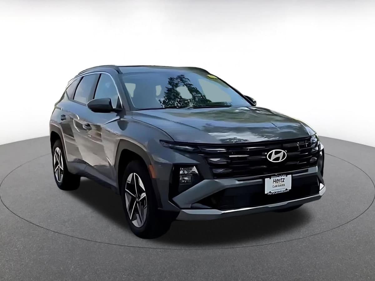 2025 Hyundai Tucson - Image 3