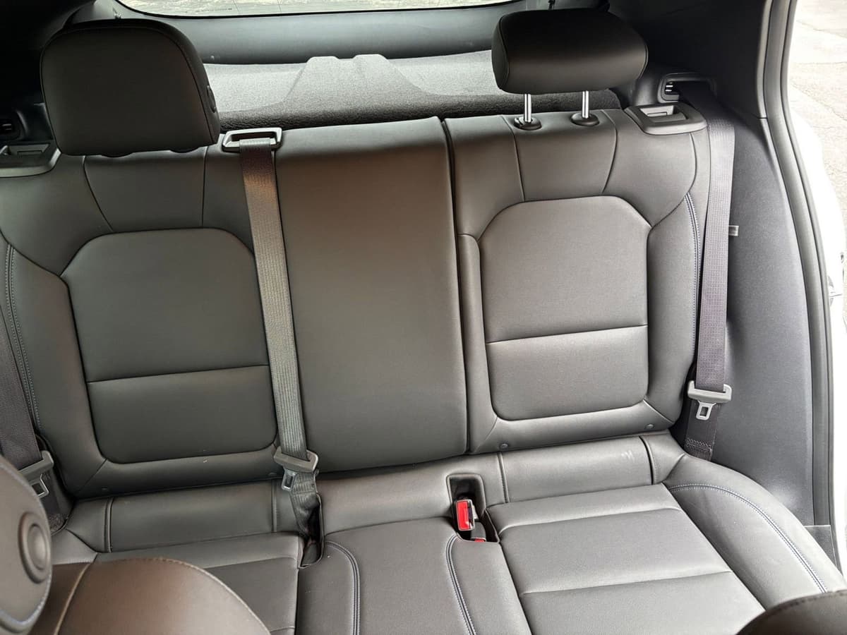 2025 Buick Envista - Image 32