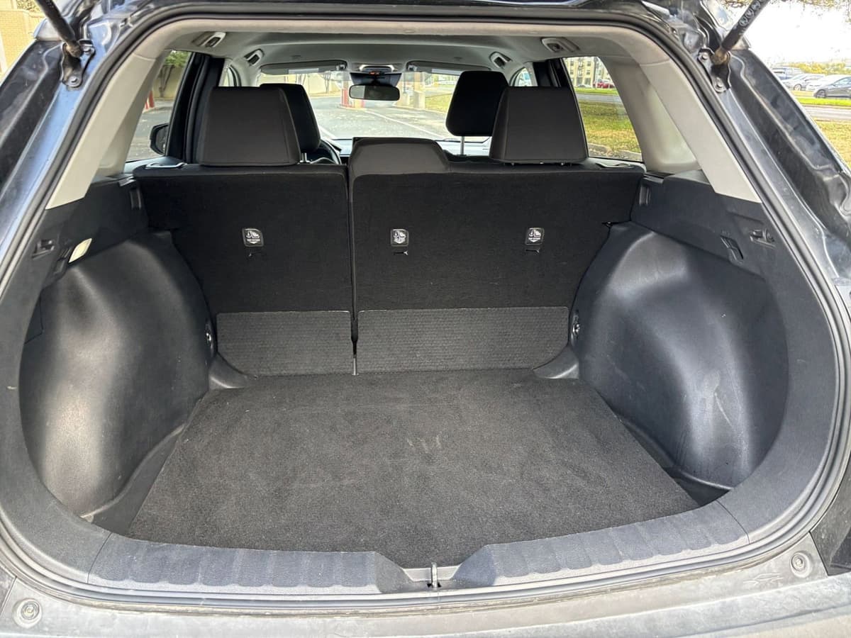 2025 Toyota Corolla Cross - Image 26