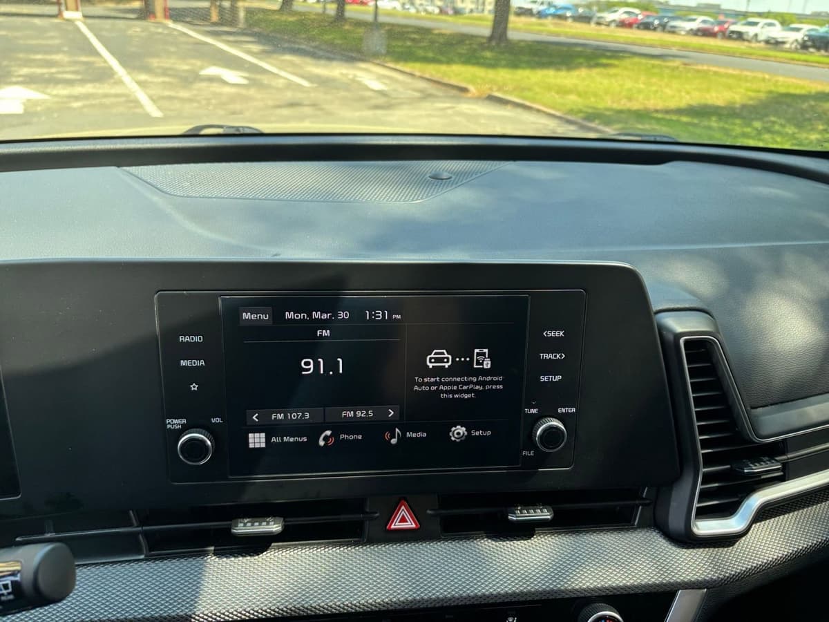 2025 Kia Sportage - Image 17