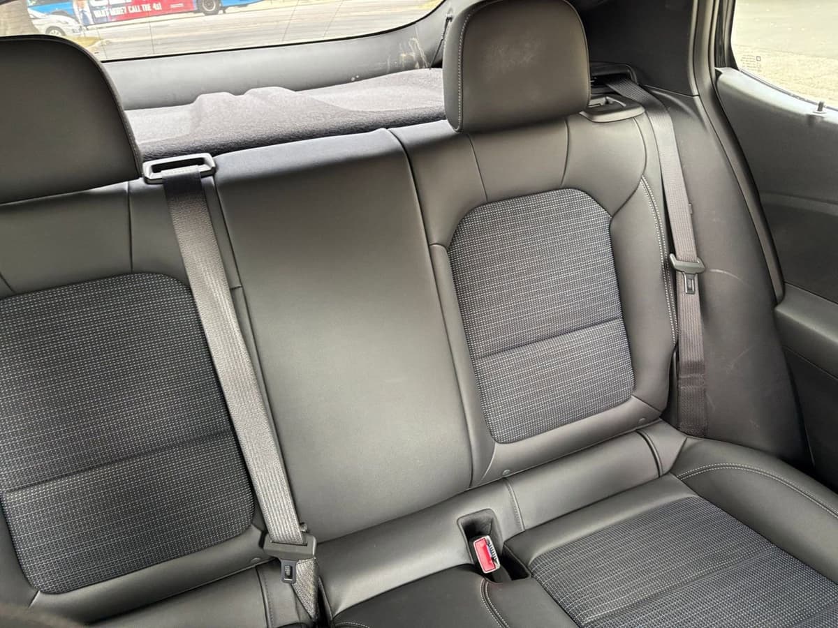 2025 Buick Envista - Image 32