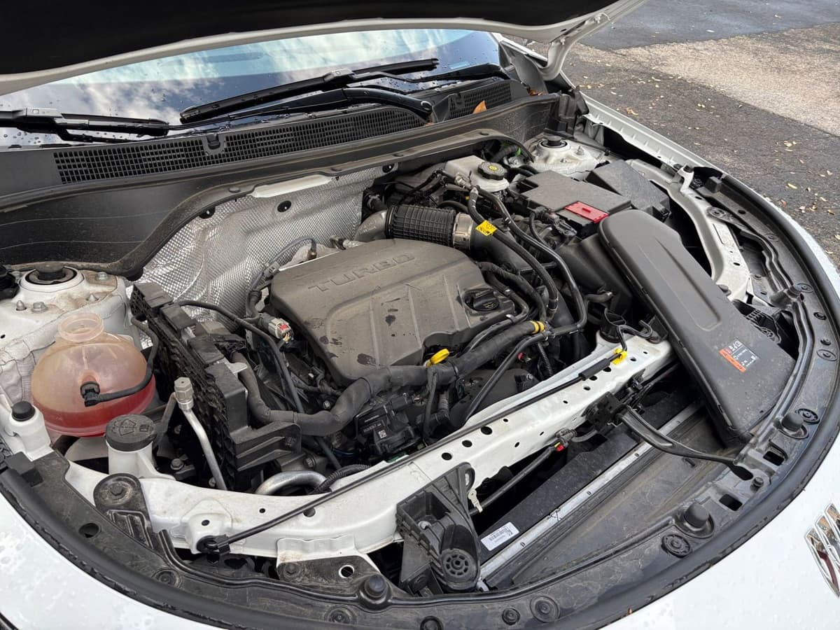 2025 Buick Envista - Image 27