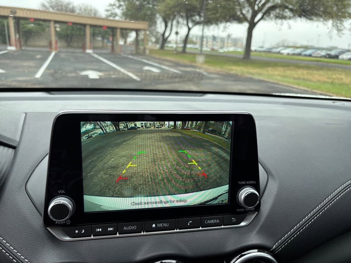 2025 Nissan Sentra - Image 20