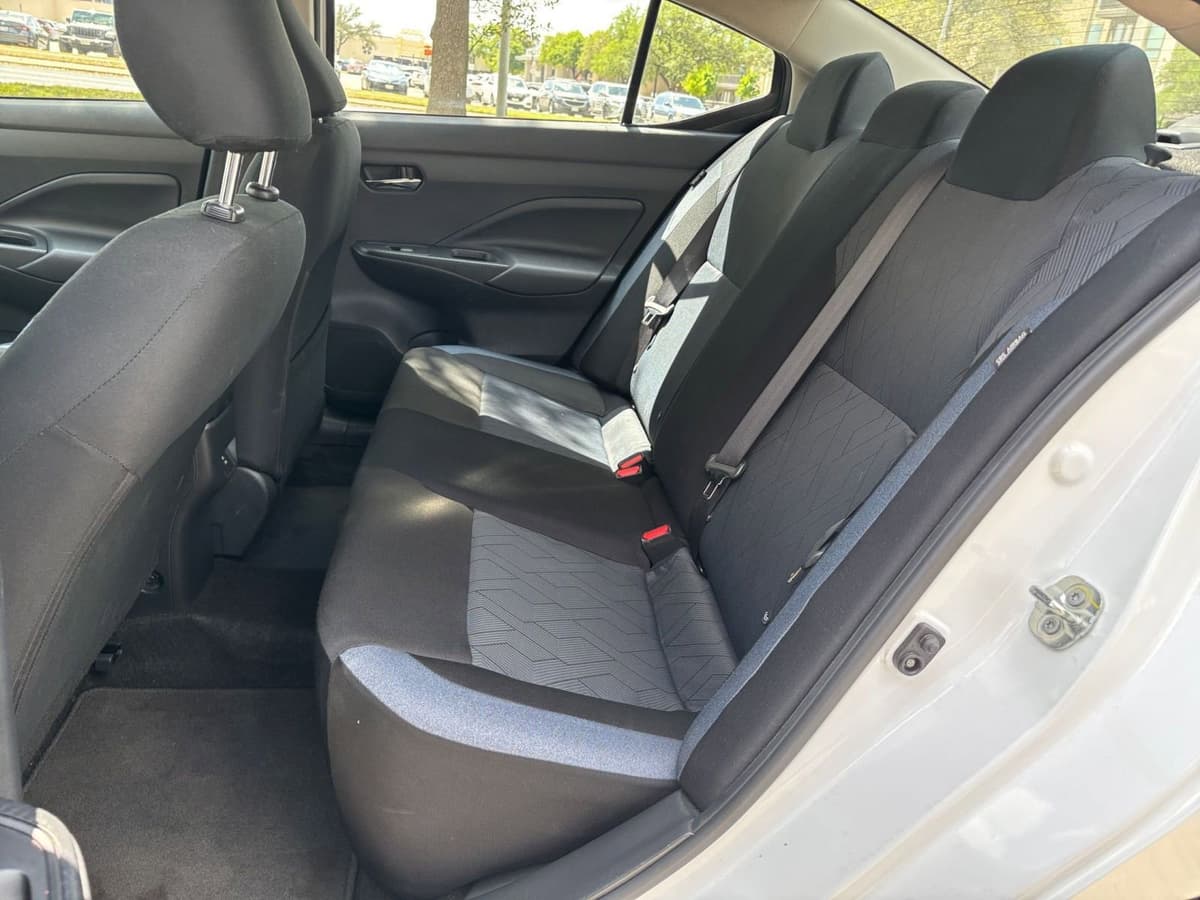 2025 Nissan Versa - Image 22