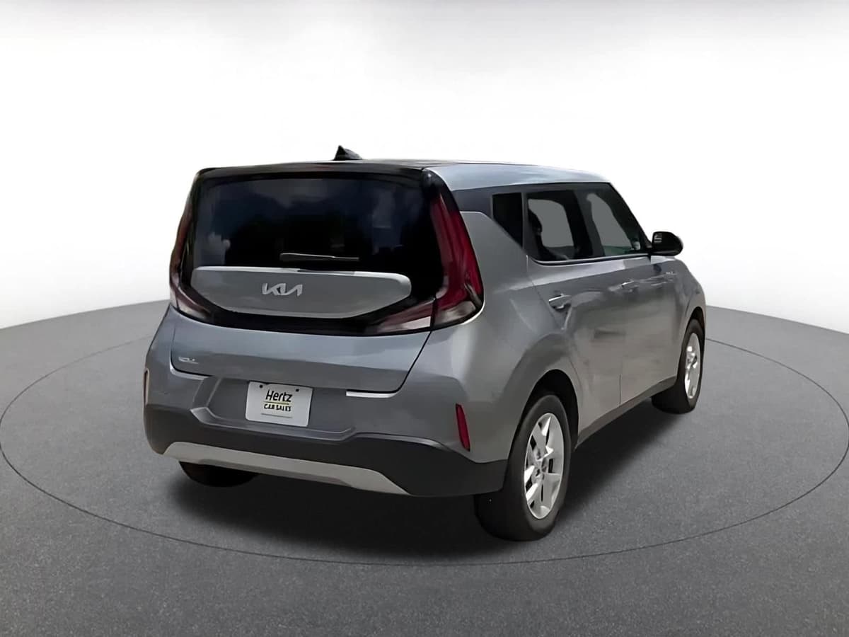 2025 Kia Soul - Image 13