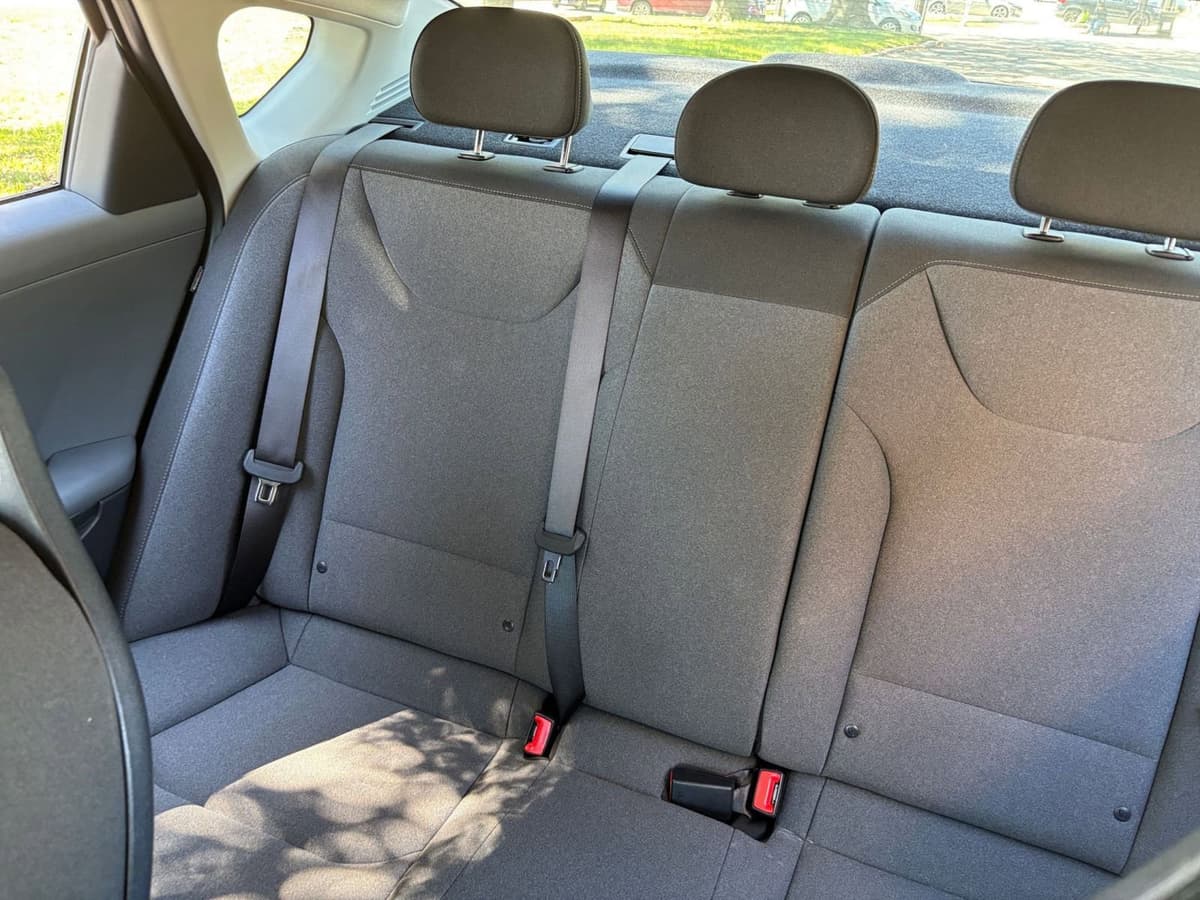 2025 Kia K4 - Image 34