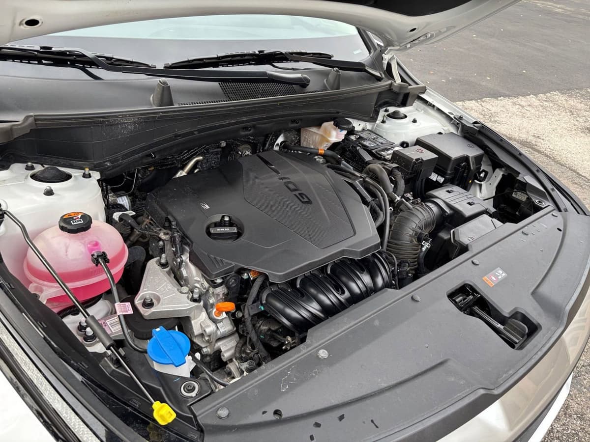 2025 Kia Sportage - Image 27