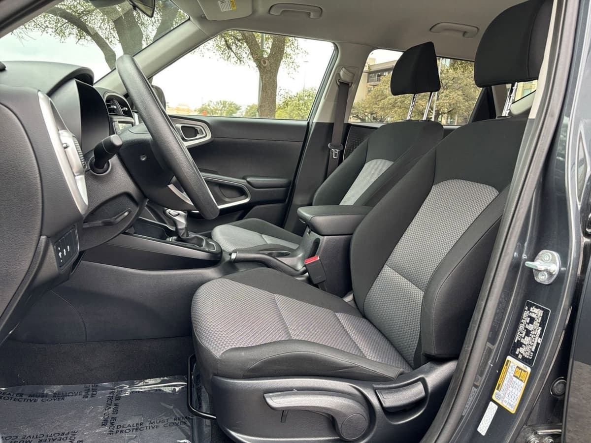 2025 Kia Soul - Image 23