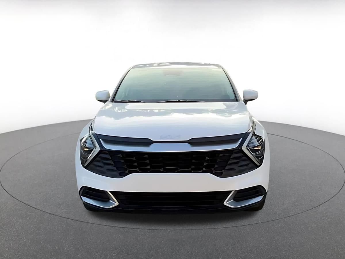 2025 Kia Sportage - Image 5