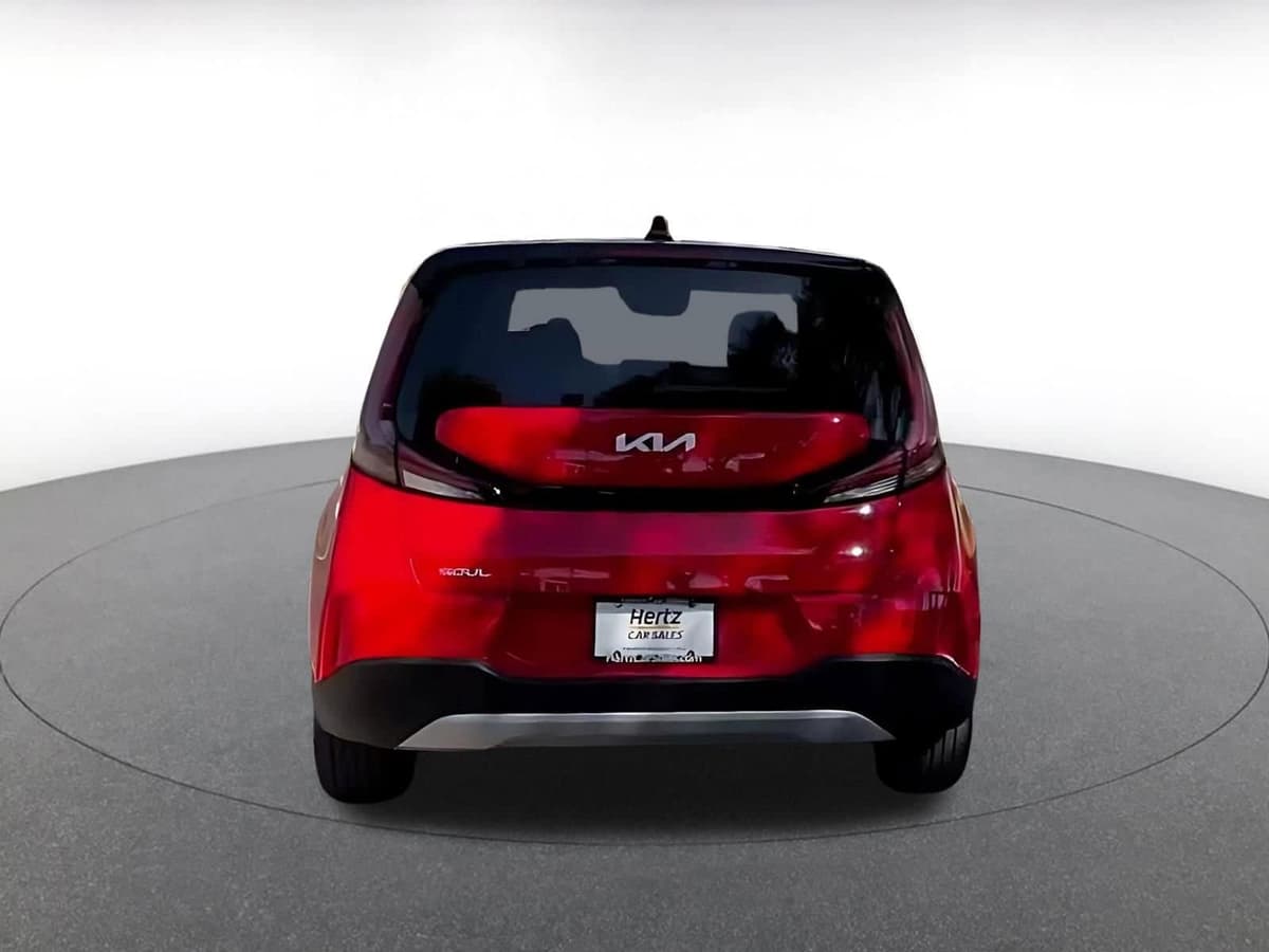 2025 Kia Soul - Image 12
