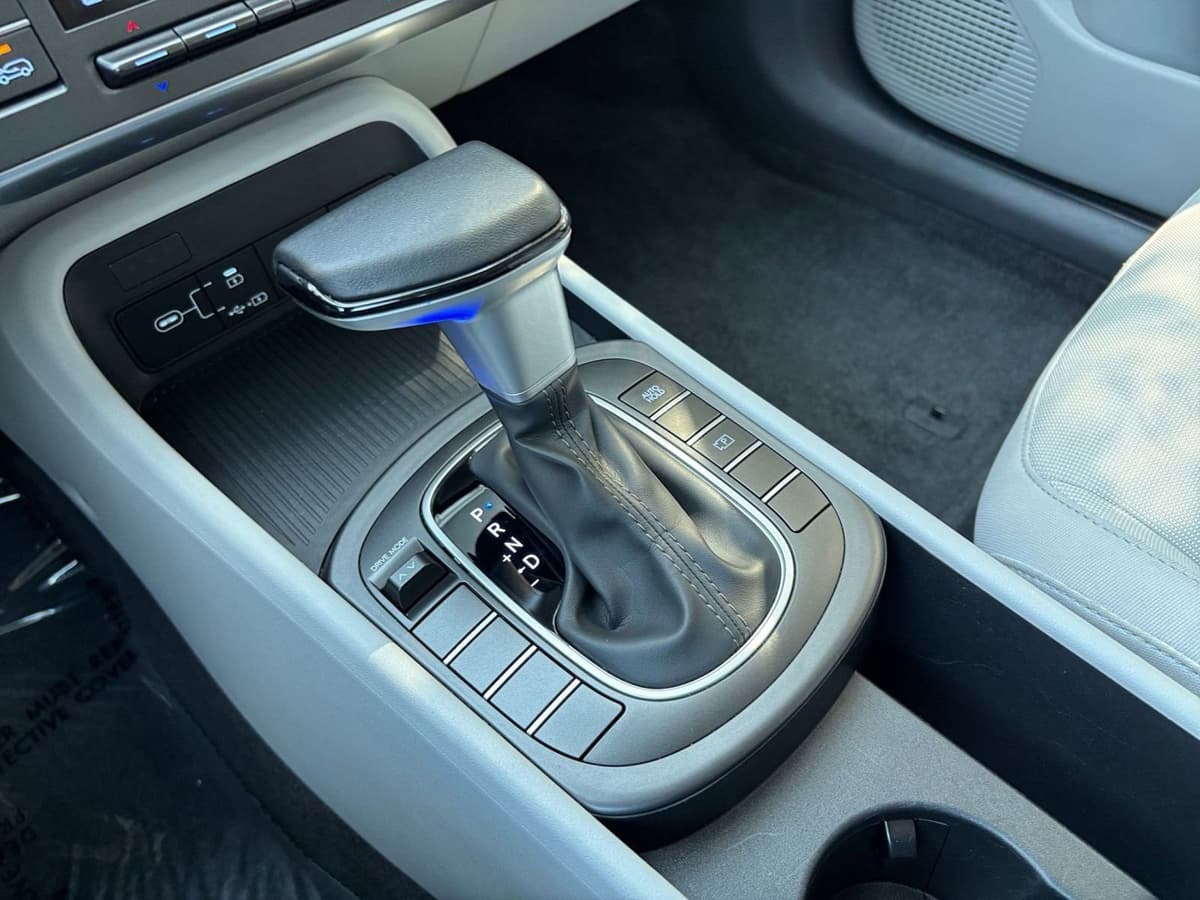 2025 Hyundai Kona - Image 36