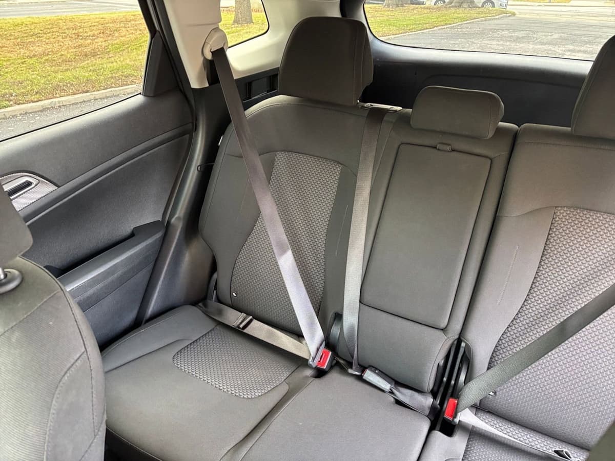 2025 Kia Sportage - Image 34