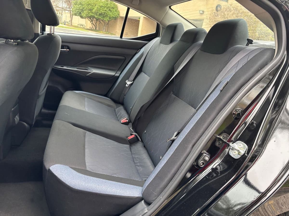 2025 Nissan Versa - Image 21