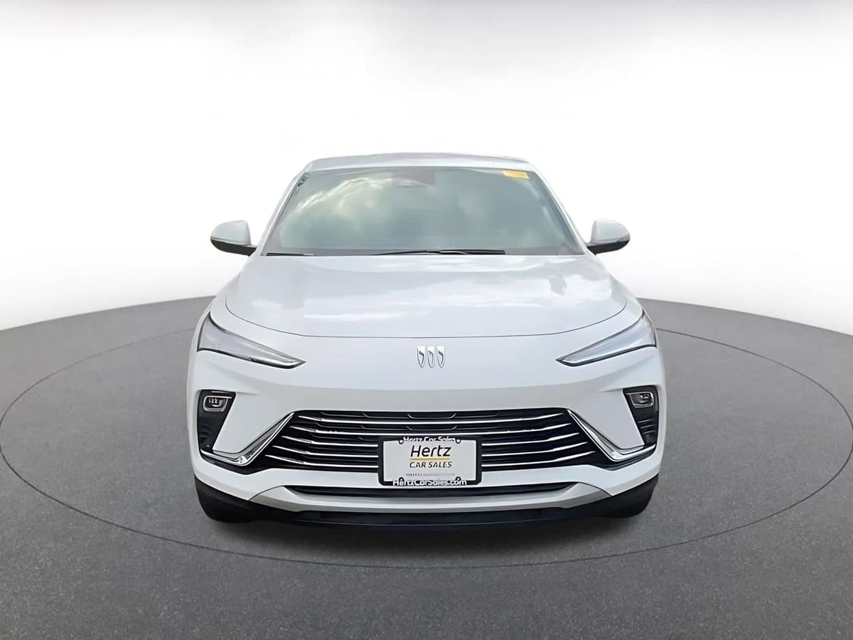 2025 Buick Envista - Image 5