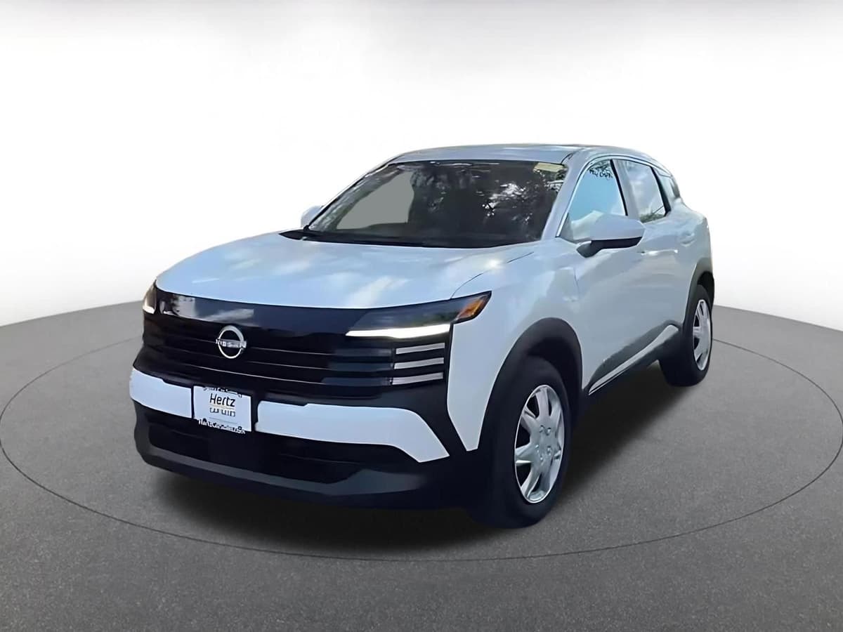 2025 Nissan Kicks - Image 6