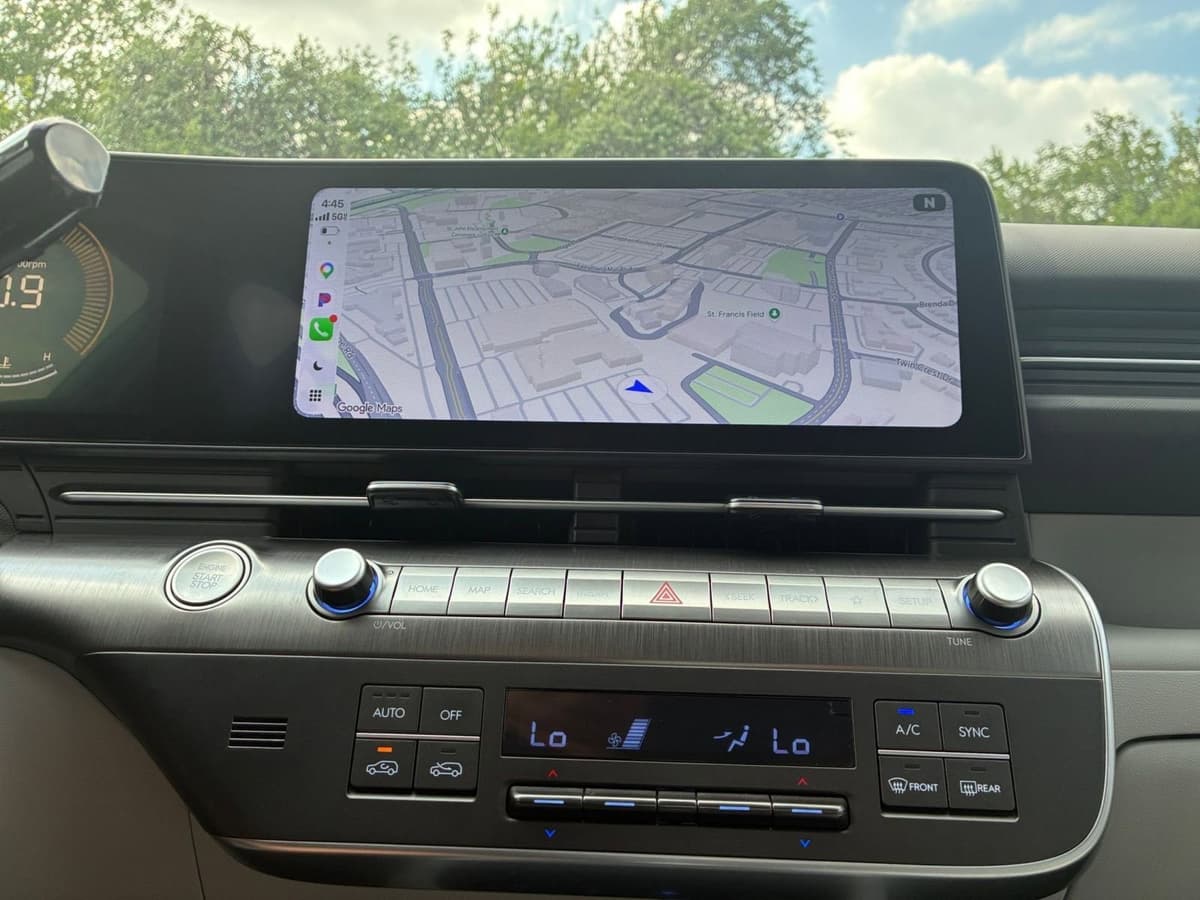 2025 Hyundai Kona - Image 15