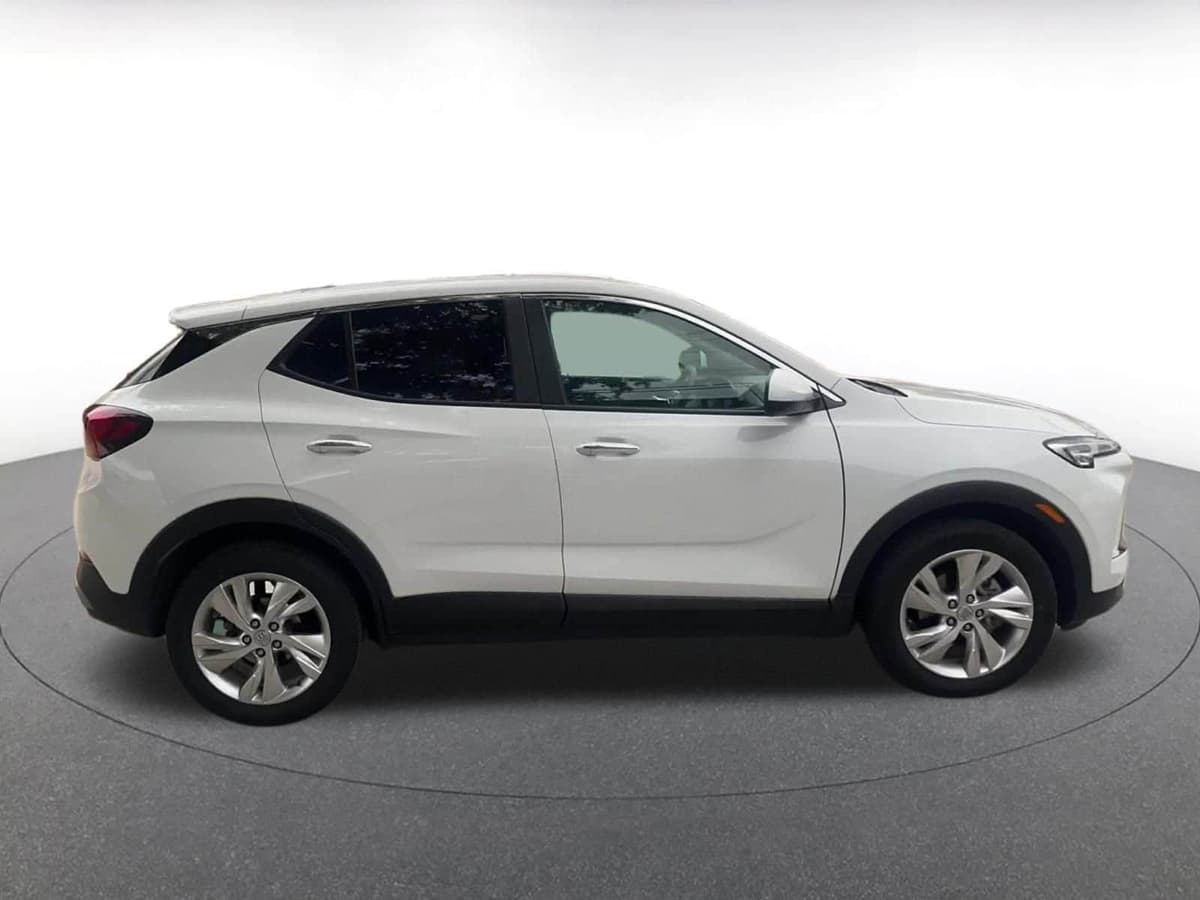 2025 Buick Encore GX - Image 16