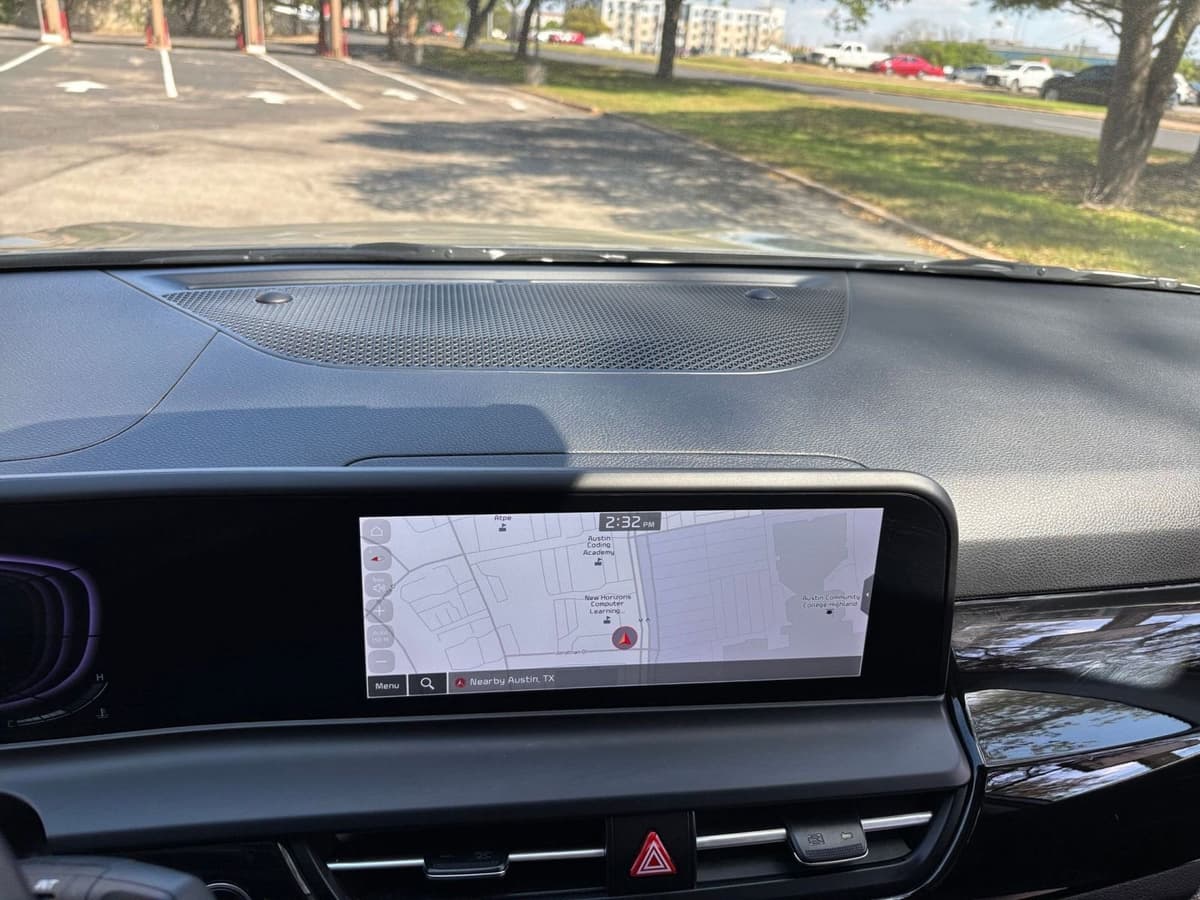 2025 Kia Seltos - Image 17