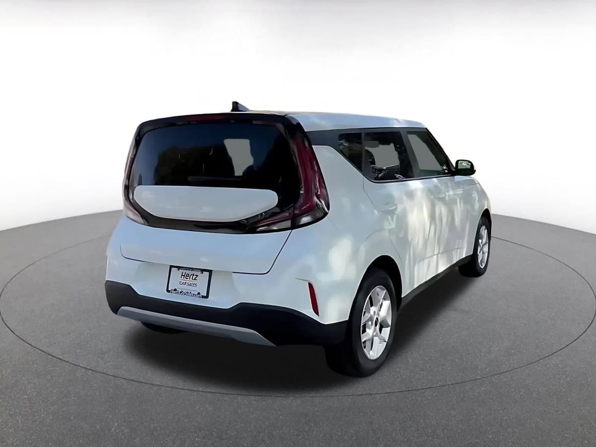 2025 Kia Soul - Image 13