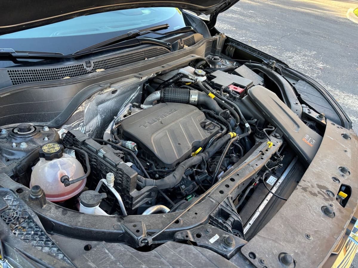 2025 Chevrolet Trax - Image 27