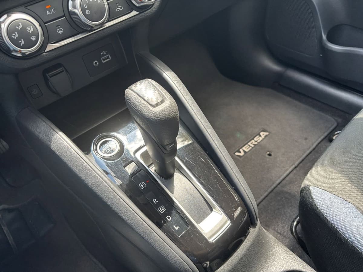 2025 Nissan Versa - Image 38