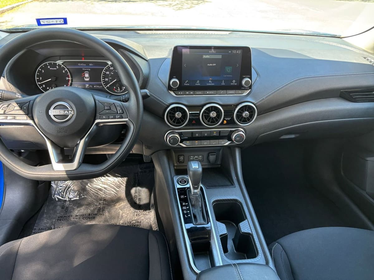 2025 Nissan Sentra - Image 28