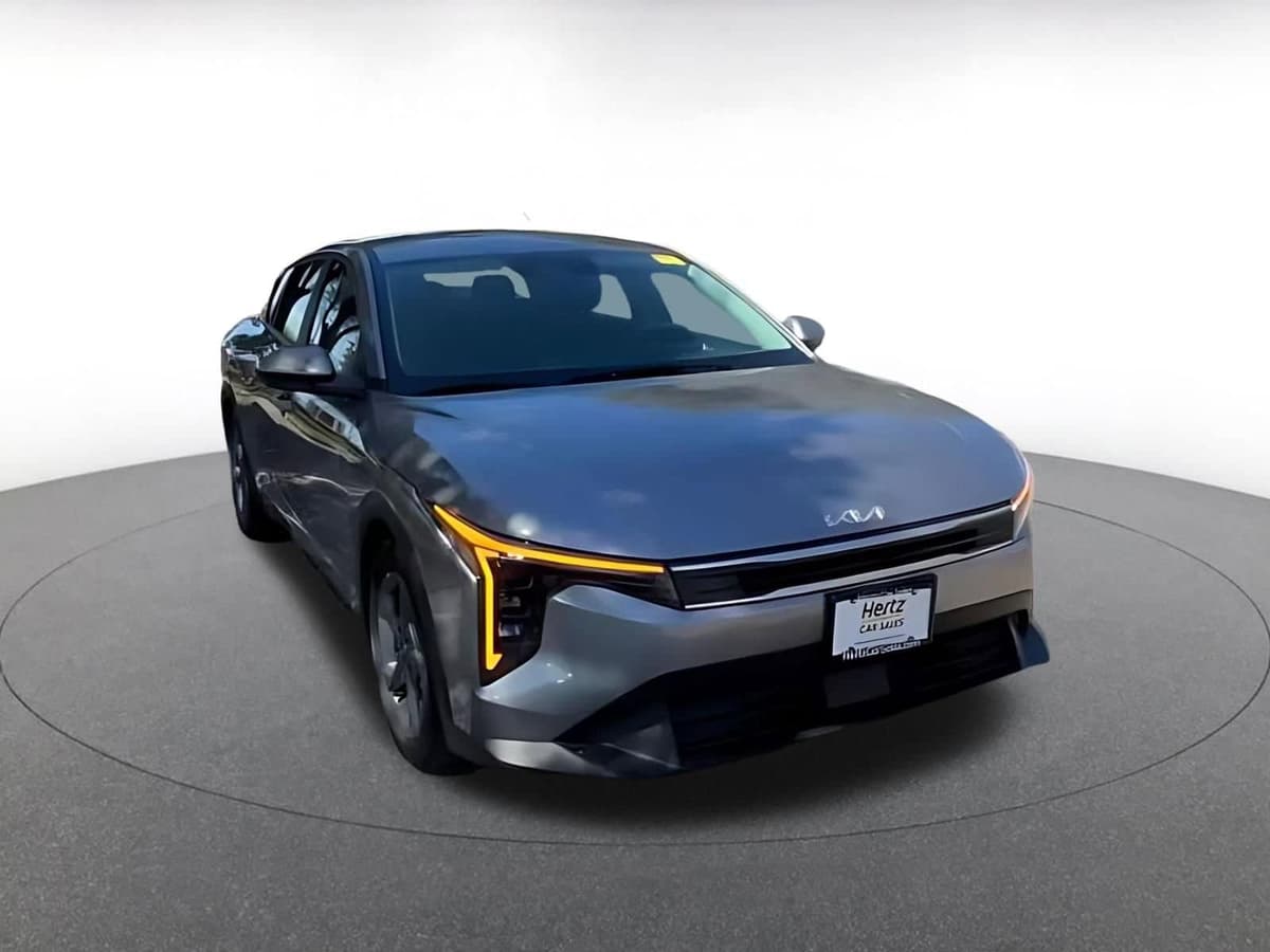 2025 Kia K4 - Image 16