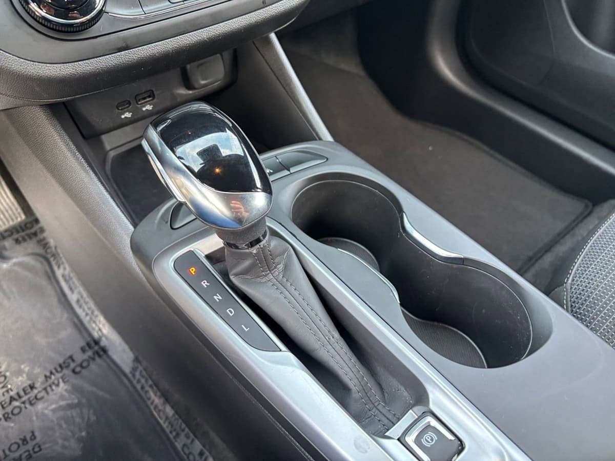 2025 Buick Envista - Image 36