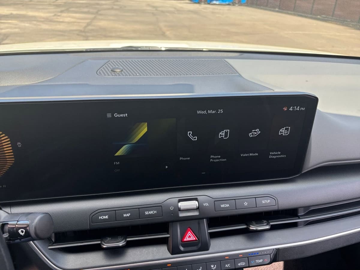 2025 Kia K4 - Image 17