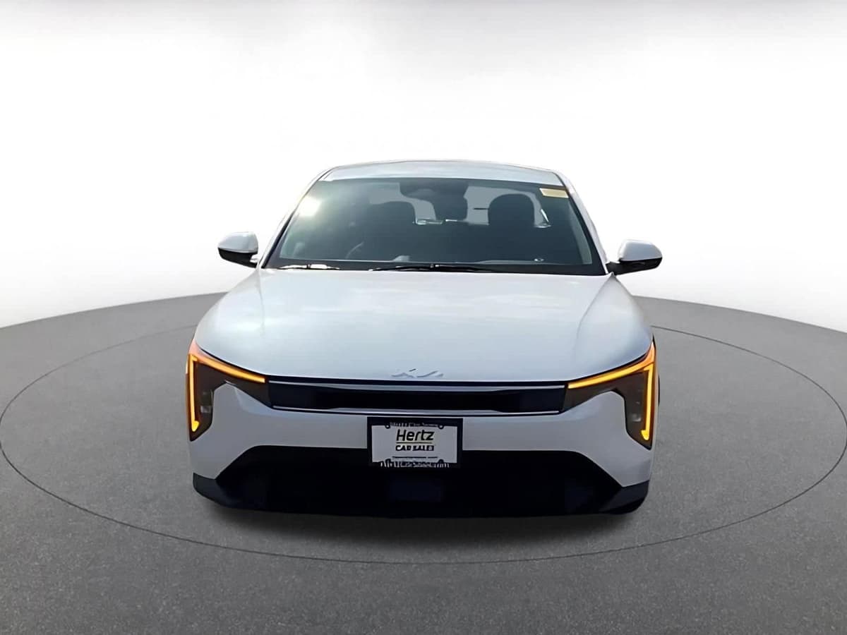 2025 Kia K4 - Image 5